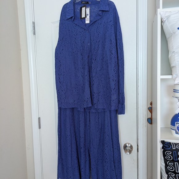 Goodtime Other - Elegant Blue Lace Women's Set